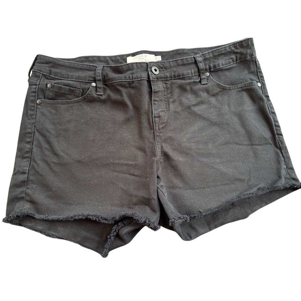 Torrid Denim Black Frayed Hem Shorts Women's Size 18
